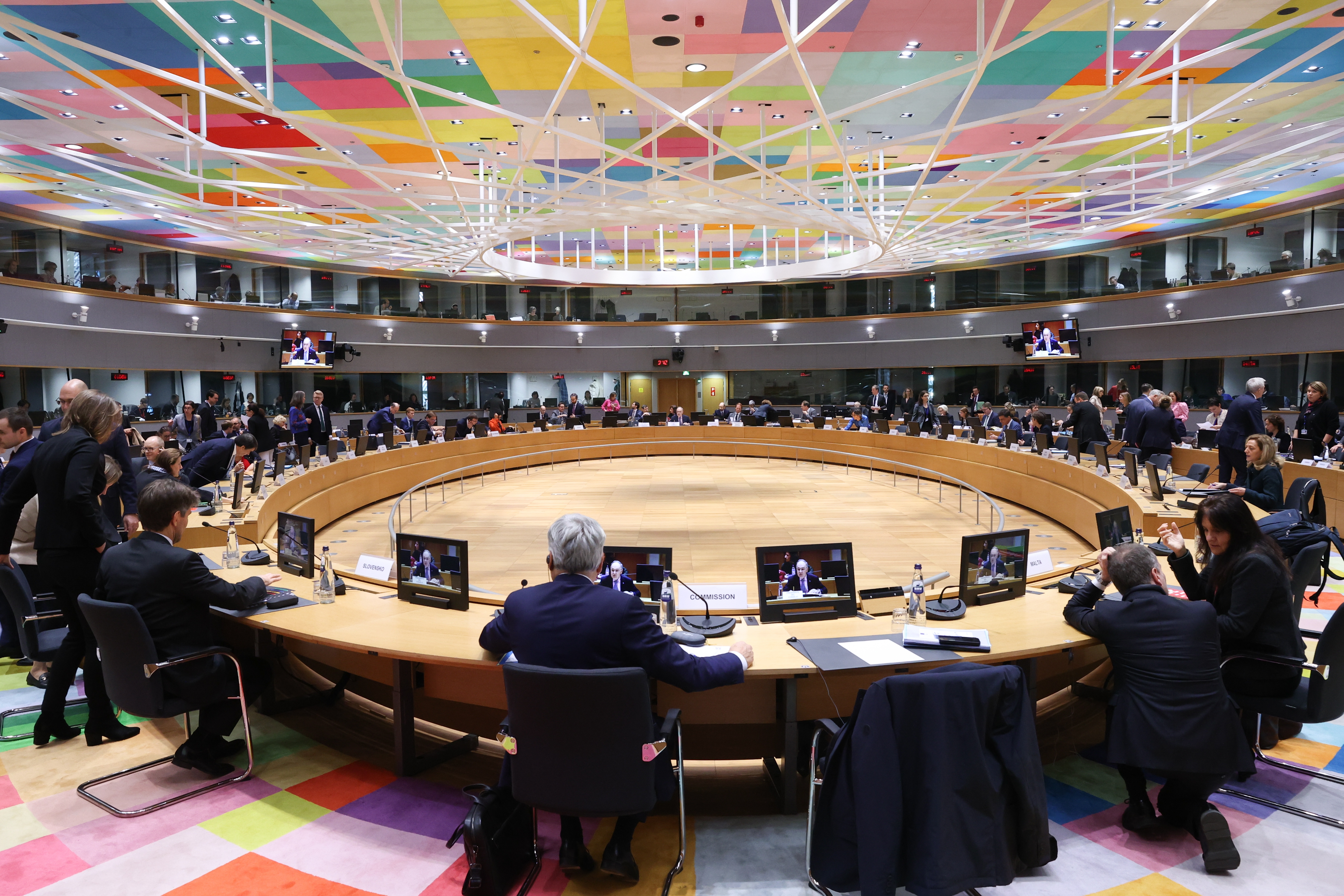España no ve obstáculo para el reconocimiento "en breve" del catalán en la UE, pero no concreta cuándo será